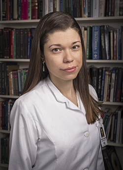 Dra. Viviane Colombari Pinto
